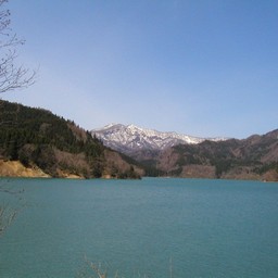 秋田県・白神山地・素波里湖畔