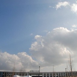 越谷市