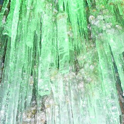 北海道・支笏湖氷濤まつり