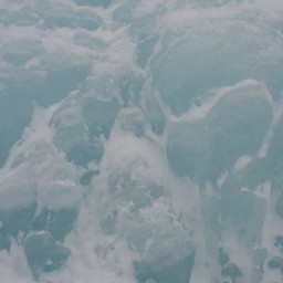 北海道・支笏湖氷濤まつり
