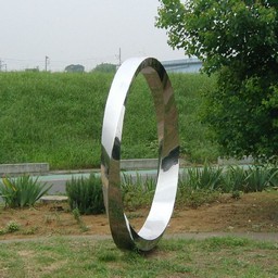 吉川市・月の公園