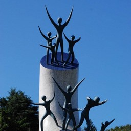 川崎市・岡本太郎美術館