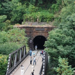 甲府市・大日影トンネル遊歩道