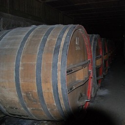 甲府市・葡萄酒資料館
