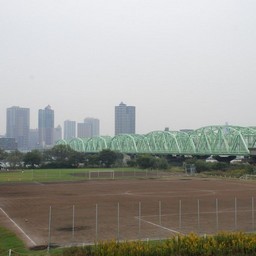 東京都赤羽・荒川沿い