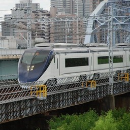 東京都葛飾区・新型スカイライナー
