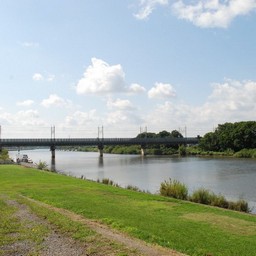 吉川市・中川