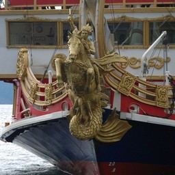 神奈川県・芦ノ湖・海賊船
