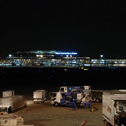 羽田空港の夜