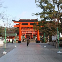 京都市・伏見稲荷大社
