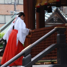 東京都・湯島神社