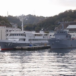 横須賀市・横須賀軍港めぐり