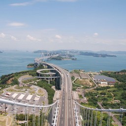 香川県坂出市与島町・瀬戸大橋