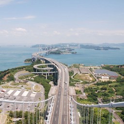 香川県坂出市与島町・瀬戸大橋