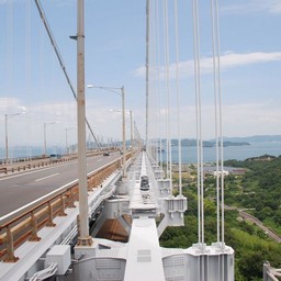 香川県坂出市与島町・瀬戸大橋