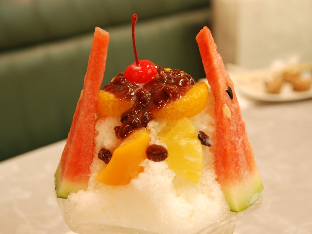 E`E - H - ʐ^f - ݃{