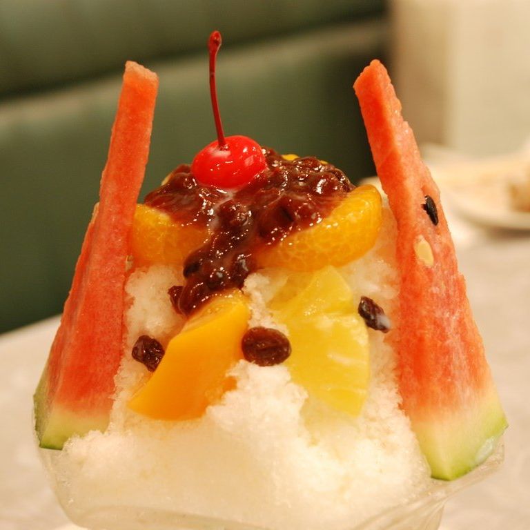 E`E - H - ʐ^f - ݃{